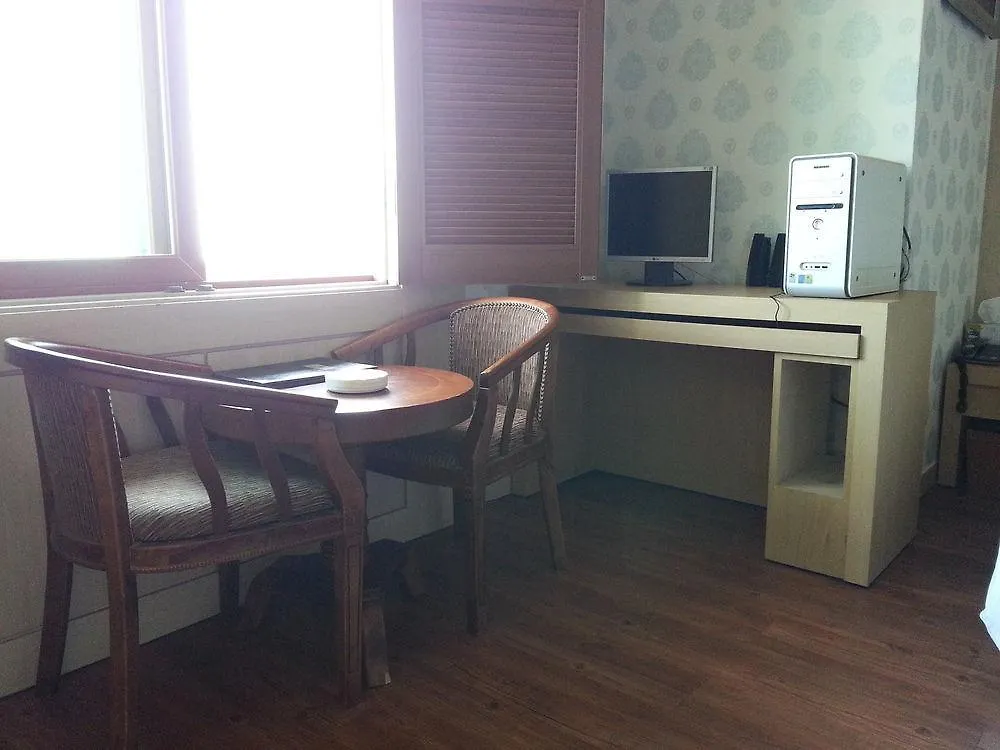 Hotel Seaworld Incheon 3*,